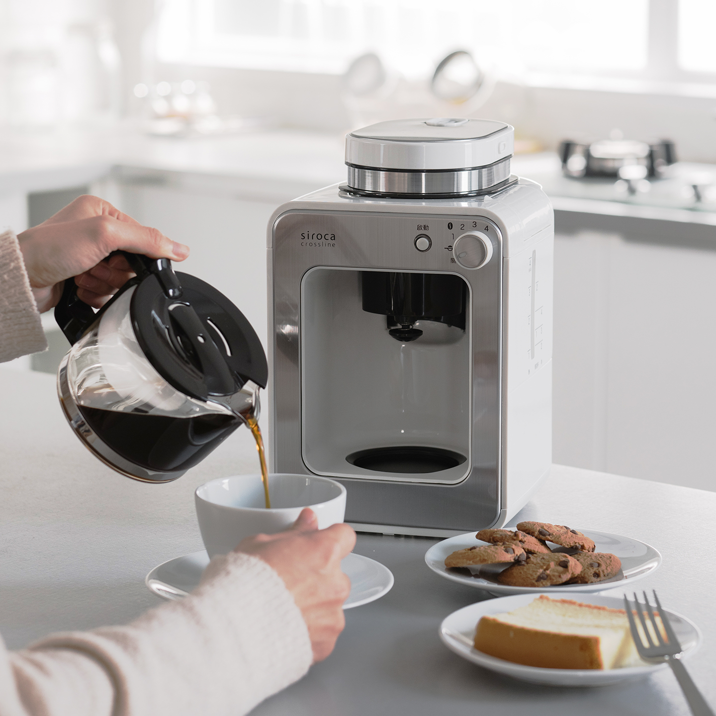 【獨家優惠組】SC-A1210 自動研磨咖啡機 完美白+DAILY LAB 小金條車用香氛